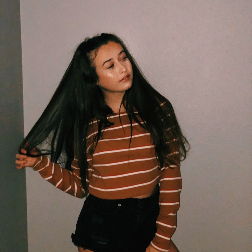 Meet your Posher, Kayla